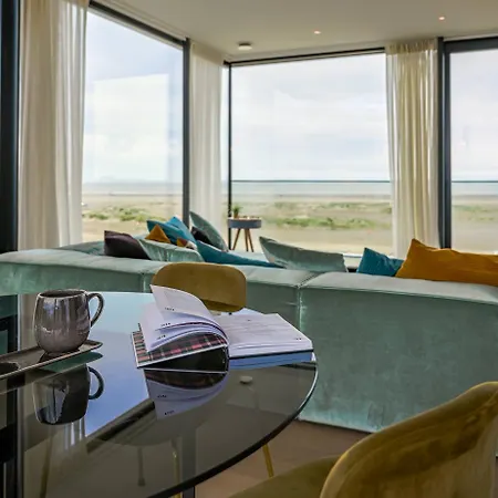 Penthouse La Naturale Zeezicht ブルージュ